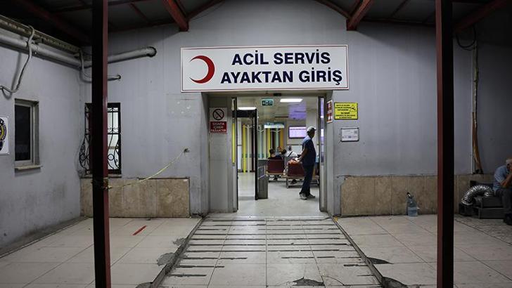 İzmir'de evde çıkan kavgada 9 yerinden bıçaklanarak ağır yaralandı