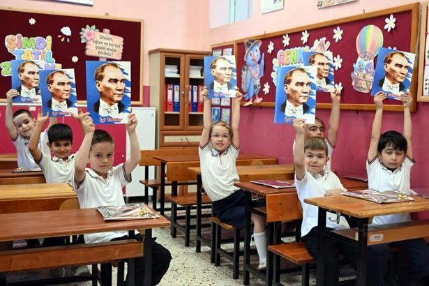 Edirne'de 55 bin 64 öğrenci karne sevinci yaşadı
