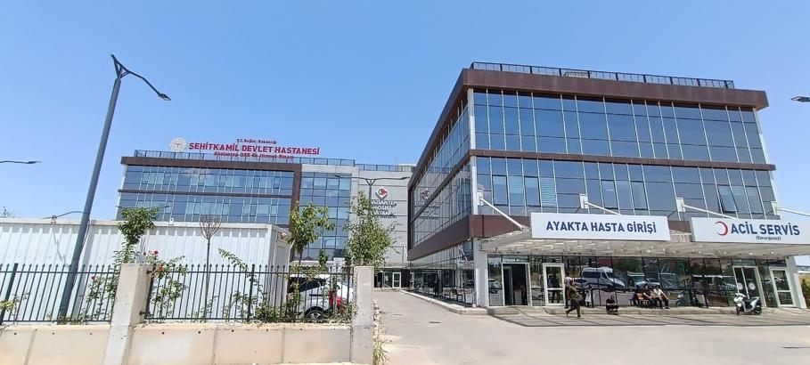 Fabrikada su içtikten sonra rahatsızlanan 25 işçi hastaneye kaldırıldı