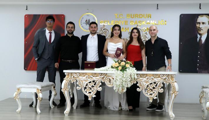 Nikah salonunda 26.06.2026 yoğunluğu