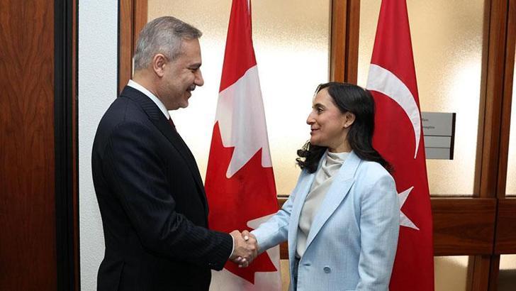 Bakan Fidan, Ottava'da Kanada Dışişleri Bakanı Anand ile bir araya geldi