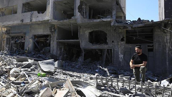 İsrail'in Lübnan'a düzenlediği saldırılarda can kaybı 4 bin 243'e yükseldi