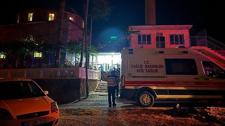 Camide tartıştığı 2 kişiyi bıçaklayarak öldürdü