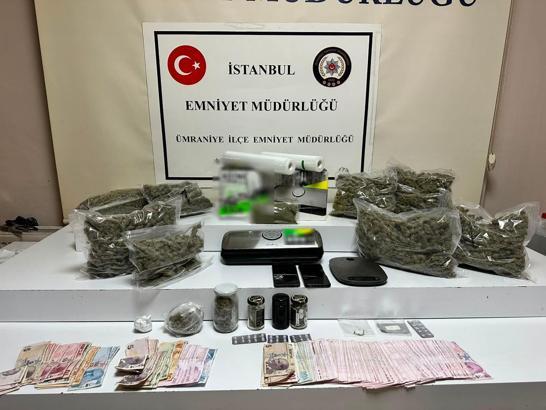 Ümraniye'de uyuşturucu operasyonunda yakalanan 4 şüpheli tutuklandı