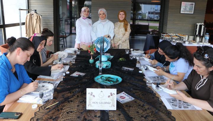 3 arkadaş, geleneksel Türk sanatlarını workshoplarla tanıtıyorlar