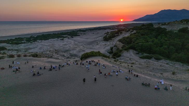 Yeşilçam'ın çölü Patara Kum Tepeleri'nde gün batımı şöleni