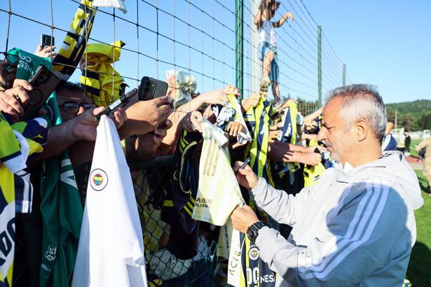 İsmail Kartal: Hem güzel futbol hem güzel sonuçlarla inşallah şampiyon oluruz