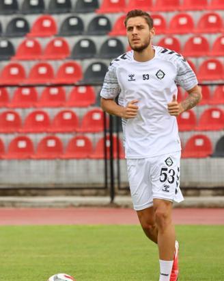 Altay'dan ayrılan Hikmet'e çifte kanca