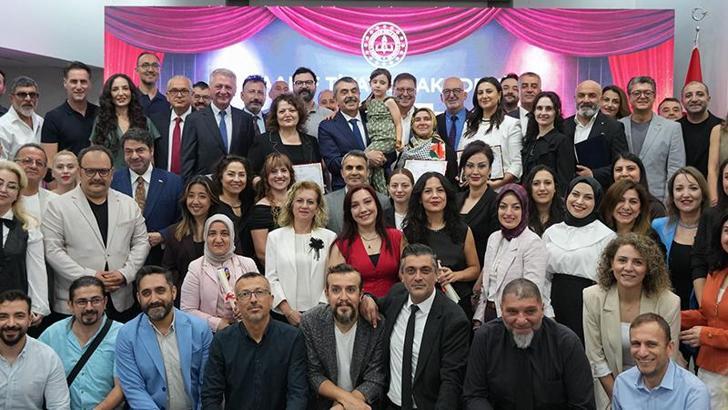 Öğretmenlere tiyatro eğitimi