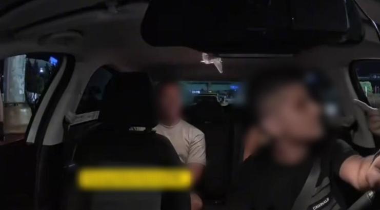 Yolunu kestiği taksiciyle tartışıp, araçtaki turistlerde korkuya neden olan sürücüye 180 bin lira ceza