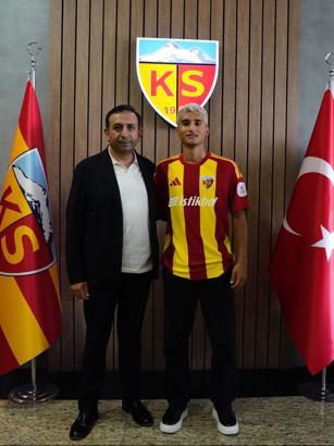 Kayserispor ile profesyonel sözleşme imzalayan Demirel: Şimdi  arma için daha çok savaşma vakti