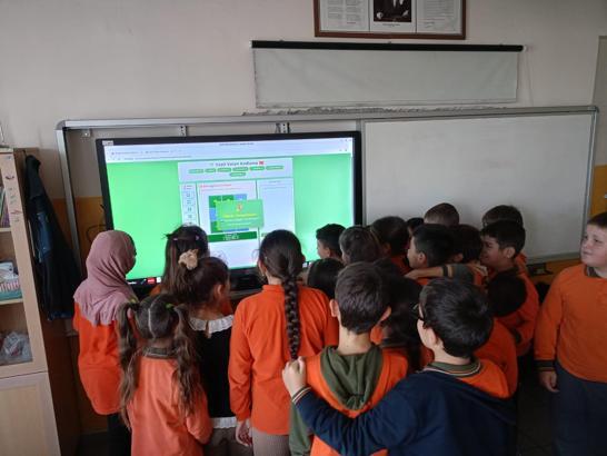 Samsun'da eğitimde dijital dönüşüm güçleniyor: Okulların teknoloji altyapısı geleceğe hazırlanıyor