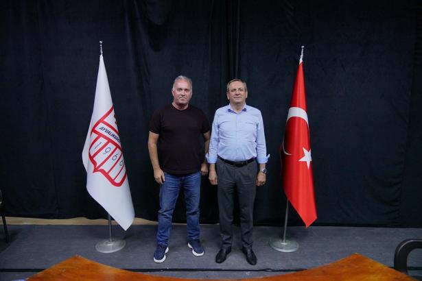 Ayvalıkgücü'nde yeni başkan Alper Lale oldu