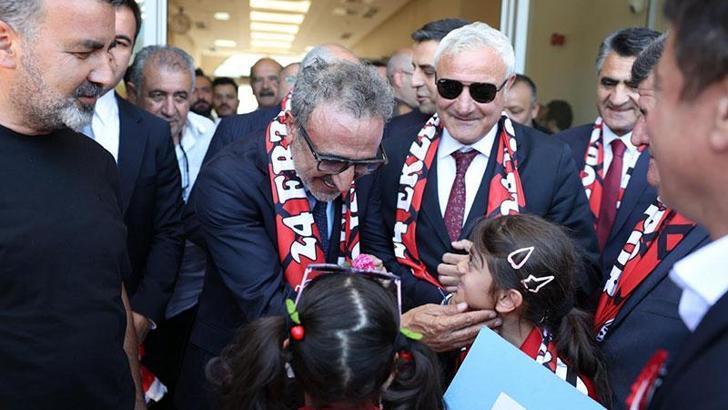 Chobani CEO'su Hamdi Ulukaya'dan Erzincanspor'a destek