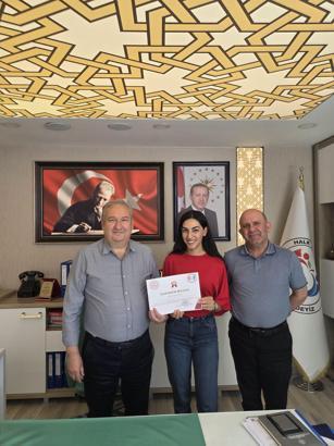 Halk Eğitimi Merkezi kursiyeri POMEM’i kazandı