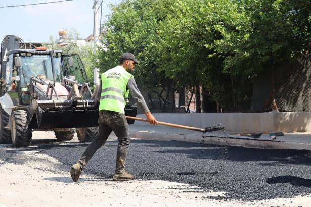 Toroslar’da asfalt çalışmaları sürüyor