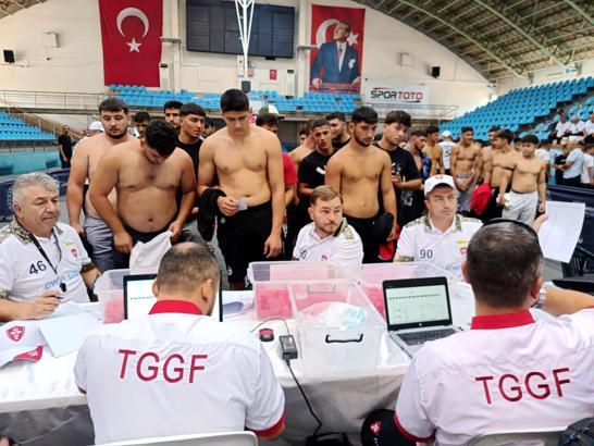 665’inci Kırkpınar Yağlı Güreşleri’nde güreşecek 840 pehlivanın kayıt işlemleri başladı