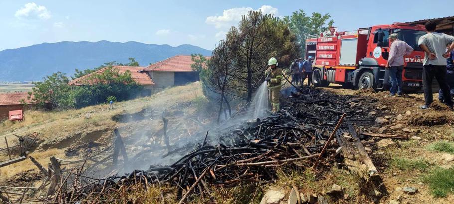 Bahçe yangını büyümeden söndürüldü