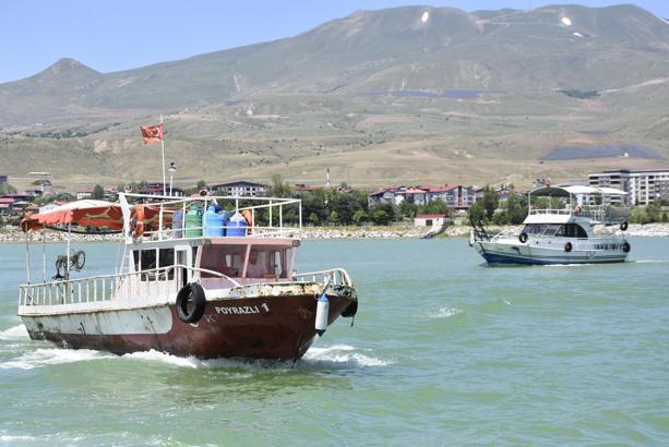Van Gölü’nde inci kefaline sıkı koruma