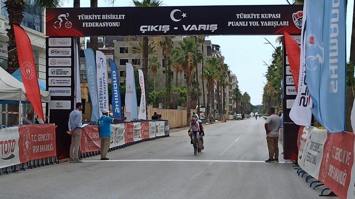 İskenderun'da Türkiye Kupası bisiklet yarışları başladı