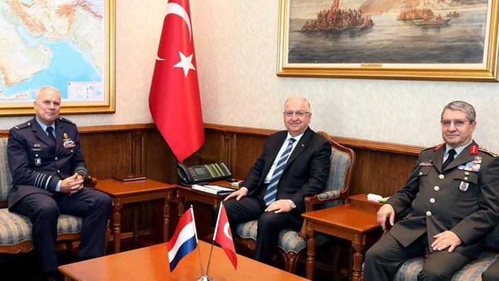 Bakan Güler, Hollanda Genelkurmay Başkanını kabul etti