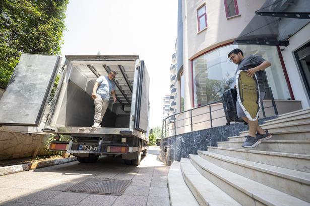 Öğrenciler büyükşehirle taşınıyor