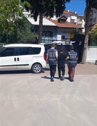 Kesinleşmiş hapis cezaları olan 10 şüpheli, yakalanıp tutuklandı