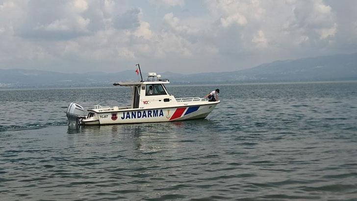 2 arkadaş, serinlemek için girdikleri İznik Gölü’nde boğuldu