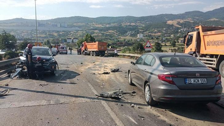 Samsun’da 8 aracın karıştığı zincirleme kaza; 2 yaralı