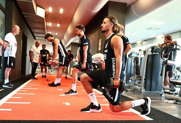 Beşiktaş, Bratislava’daki çalışmalarını salonda sürdürdü