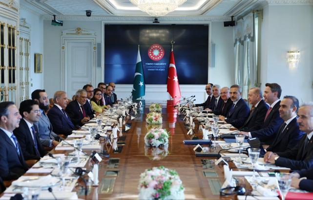 Bakan Kacır: Türkiye-Pakistan İş ve Yatırım Forumu’nda iki ülkenin iş dünyası temsilcileriyle buluştuk