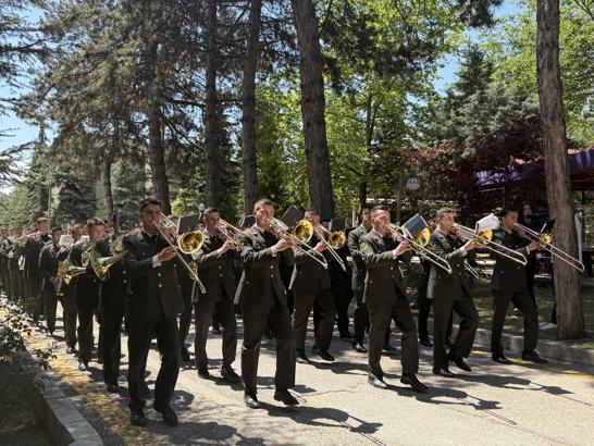 Bando Astsubay Meslek Yüksekokulu'nun ilk kadın öğrencileri