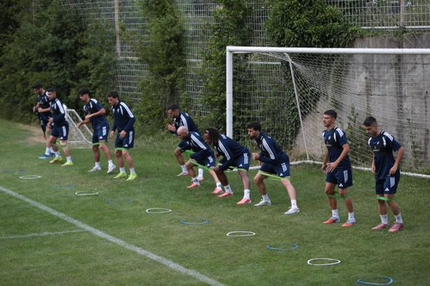 Sarıyerspor'un Bolu kampı başladı