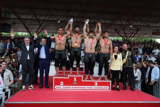 Kırkpınar’ın Başpehlivanı Antalya Büyükşehir sporcusu Erkan Taş