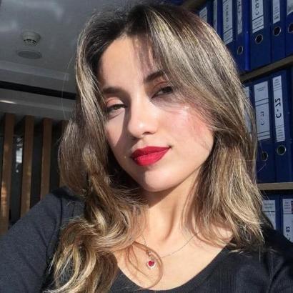 Yaya geçidinde otomobilin çarptığı Avukat Tuğçe hayatını kaybetti