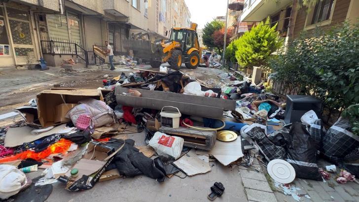 Avcılar'da cezaevinde olduğu için 7 aydır kira ödeyemedi, ev sahibi eşyaları sokağa attı