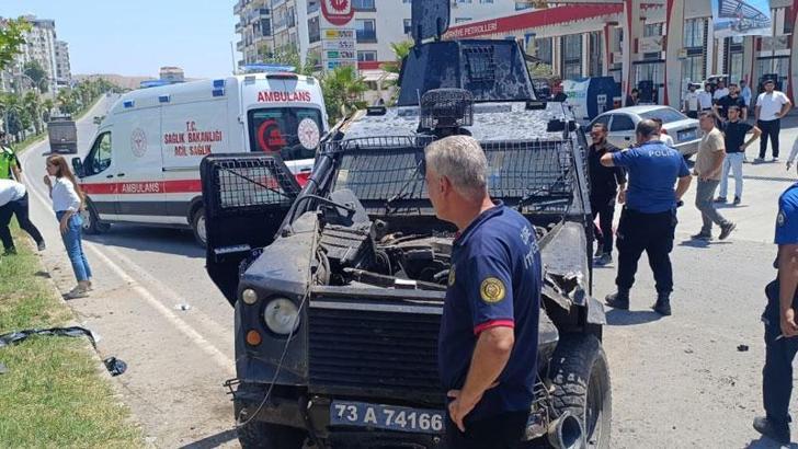 Şırnak'ta zırhlı araç, takla attı; 2 polis yaralı