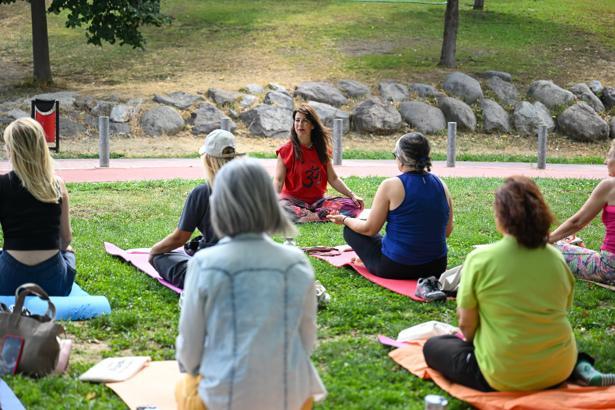 Bornova'da yoga ve meditasyon rüzgarı