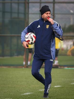 Aliağa FK'da Çağdaş Çavuş resmen ayrıldı