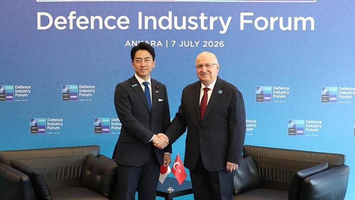Bakan Güler, Japon mevkidaşı Koizumi ile görüştü