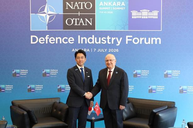 Bakan Güler, Japon mevkidaşı Koizumi ile görüştü