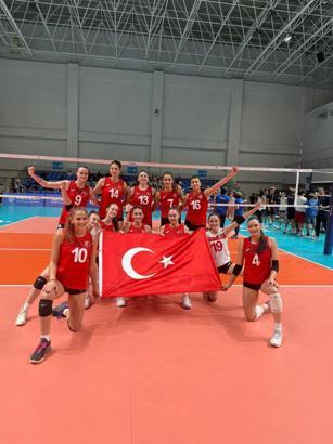 Dünya Liseler Arası Voleybol Şampiyonası'nda hedef final