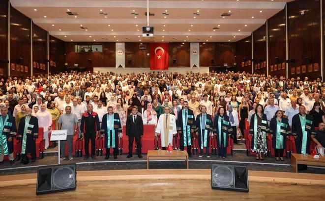 ERÜ Ziraat Fakültesi 15'inci dönem mezunlarını verdi
