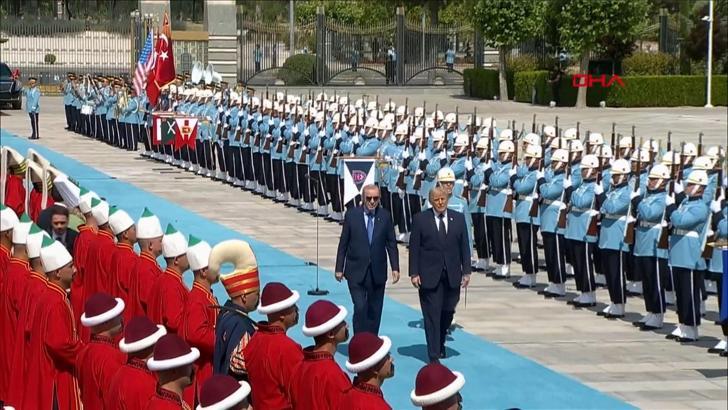 Cumhurbaşkanı Erdoğan, ABD Başkanı Trump'ı resmi törenle karşıladı