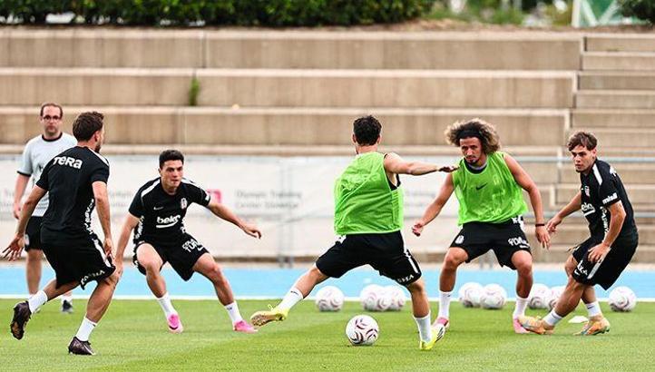 Beşiktaş çalışmalarını Slovakya’da sürdürüyor