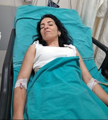 Boşanma aşamasındaki 16 yıllık eşi tarafından bıçaklanan Çiğdem, yaşam mücadelesi veriyor