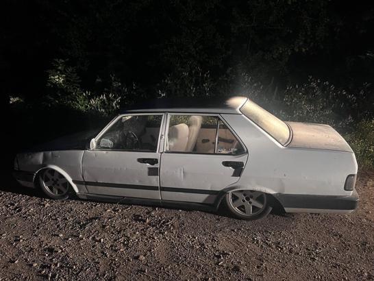 Park halindeki otomobili çalan 3 şüpheli, güvenlik kamerası görüntüleri izlenerek yakalandı