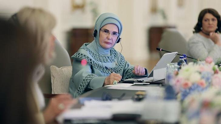 Emine Erdoğan, lider eşleriyle Çankaya Köşkü'nde bir araya geldi