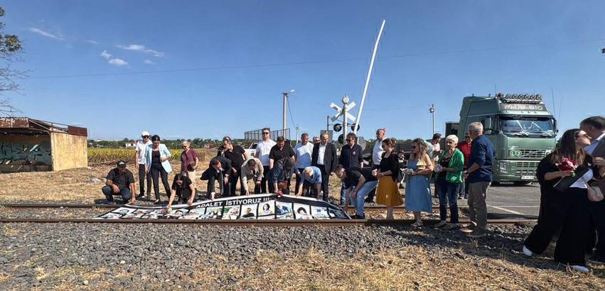 Çorlu'daki tren kazasında ölen 25 kişi için anma töreni düzenlendi