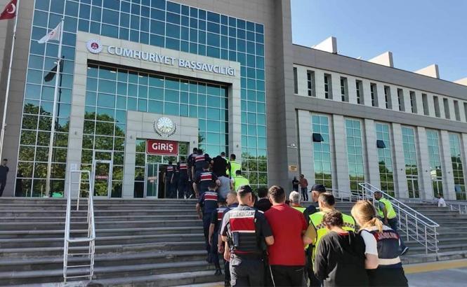 Tekirdağ'da jandarmanın uyuşturucu ve kaçakçılık operasyonlarında 24 tutuklama